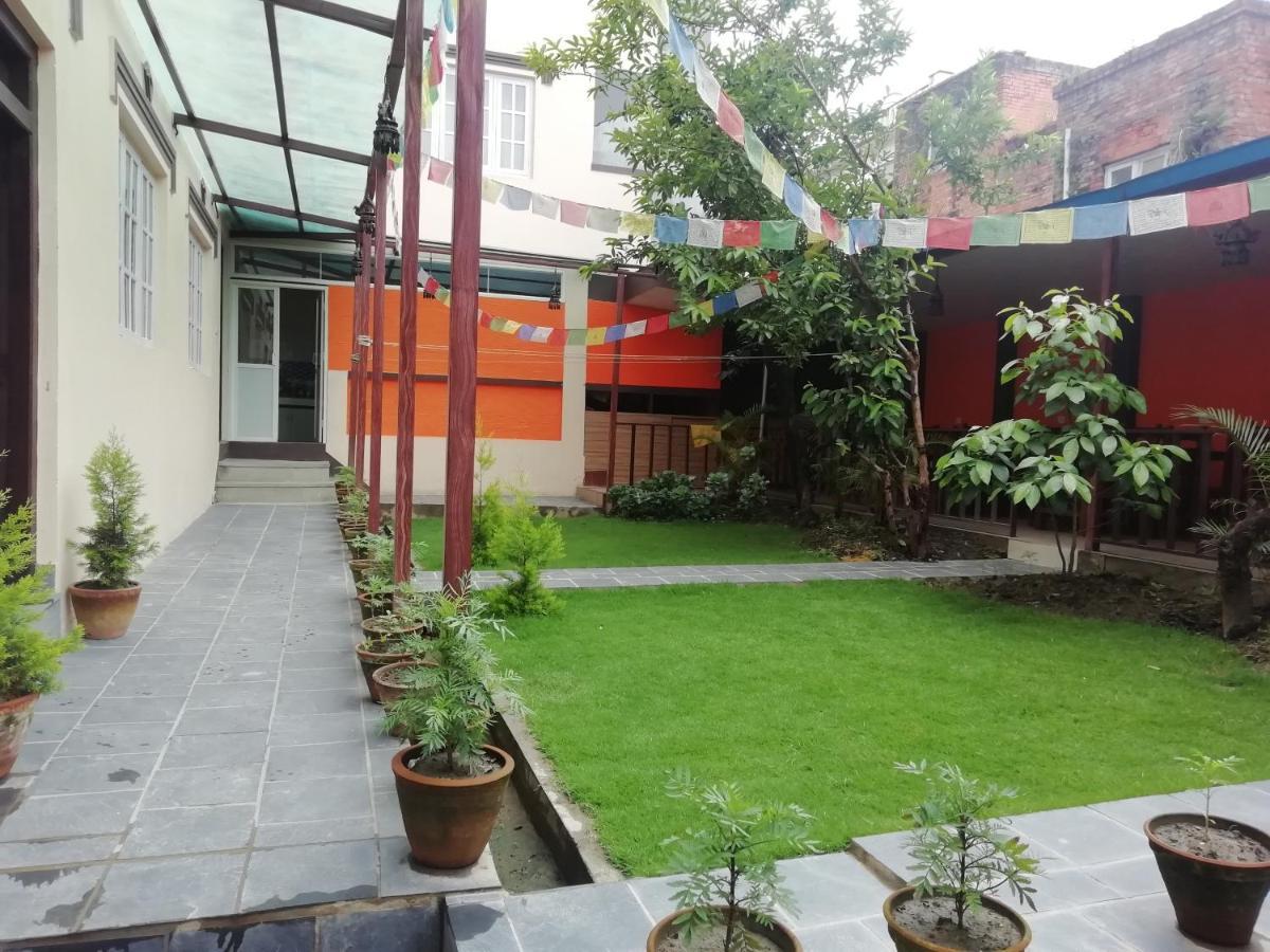 Hotel Chhimeki Kathmandu Bagian luar foto