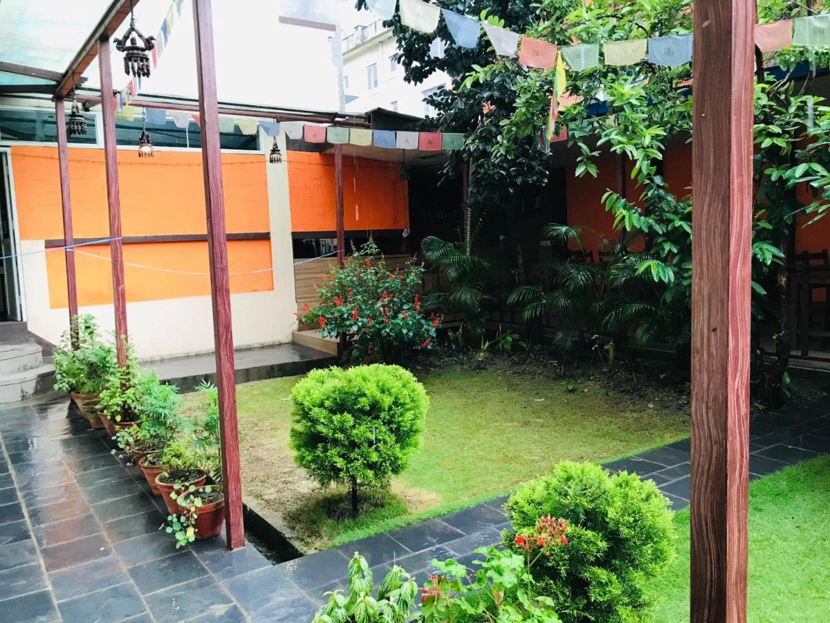 Hotel Chhimeki Kathmandu Bagian luar foto