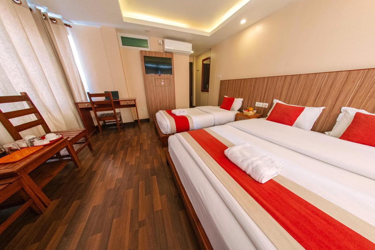 Hotel Chhimeki Kathmandu Bagian luar foto