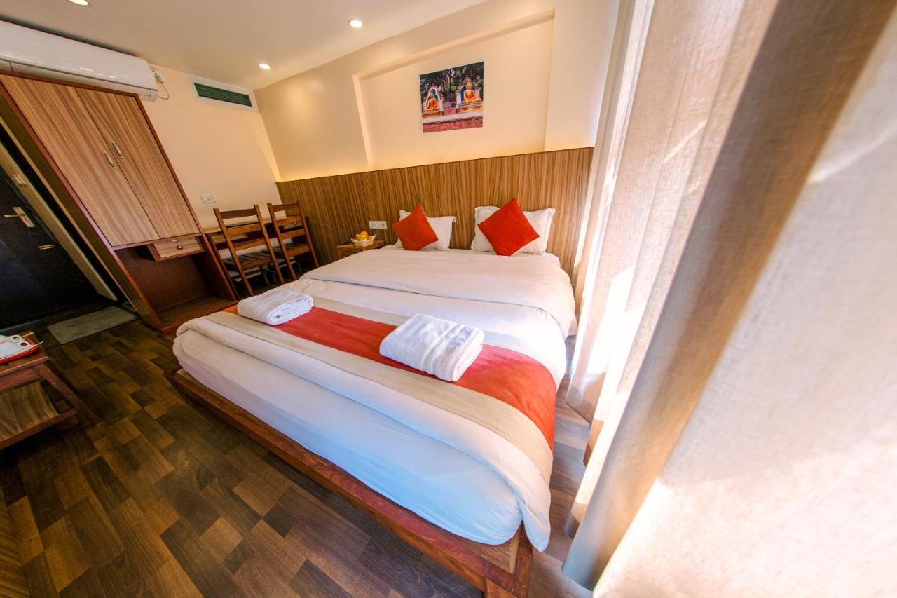 Hotel Chhimeki Kathmandu Bagian luar foto
