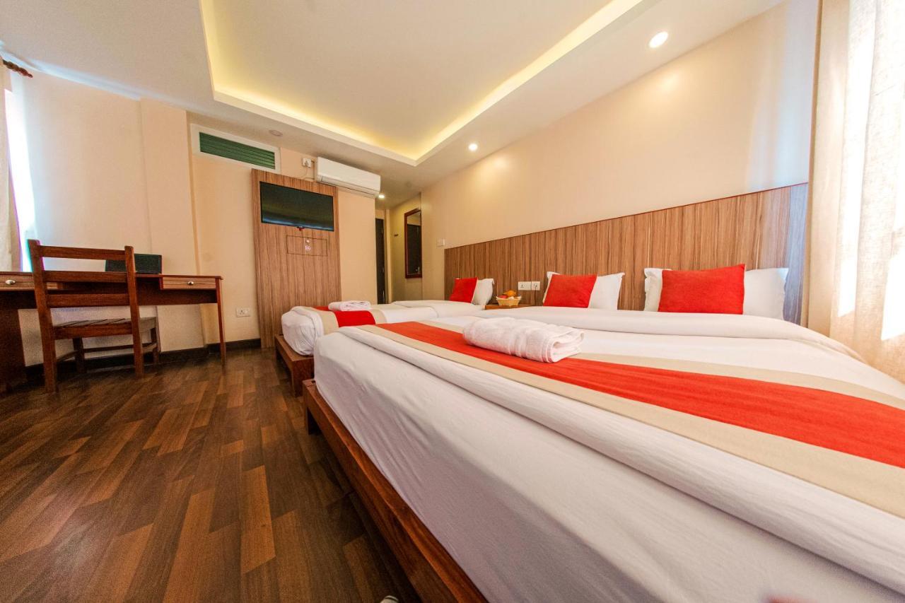 Hotel Chhimeki Kathmandu Bagian luar foto