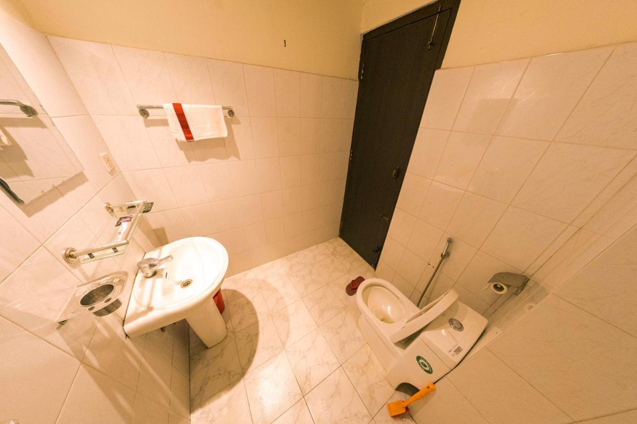 Hotel Chhimeki Kathmandu Bagian luar foto