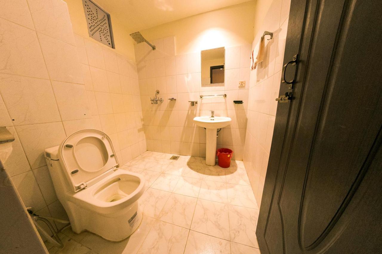 Hotel Chhimeki Kathmandu Bagian luar foto