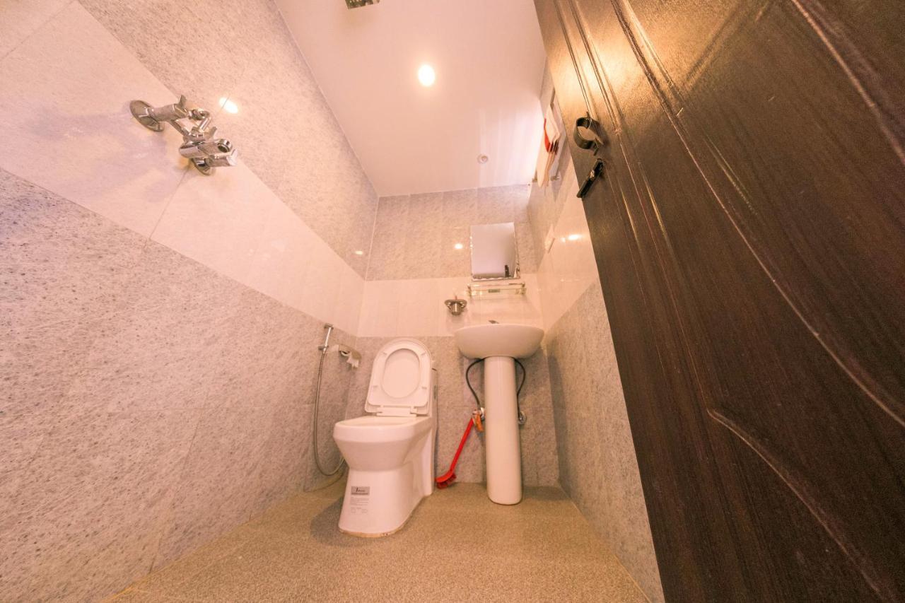 Hotel Chhimeki Kathmandu Bagian luar foto