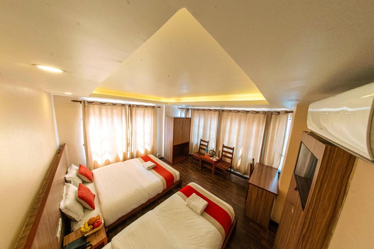 Hotel Chhimeki Kathmandu Bagian luar foto