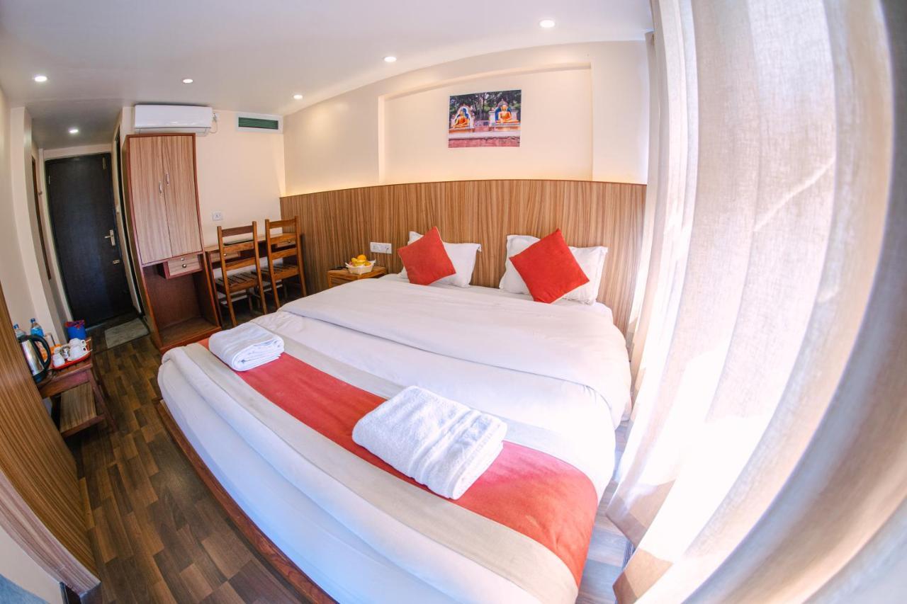Hotel Chhimeki Kathmandu Bagian luar foto