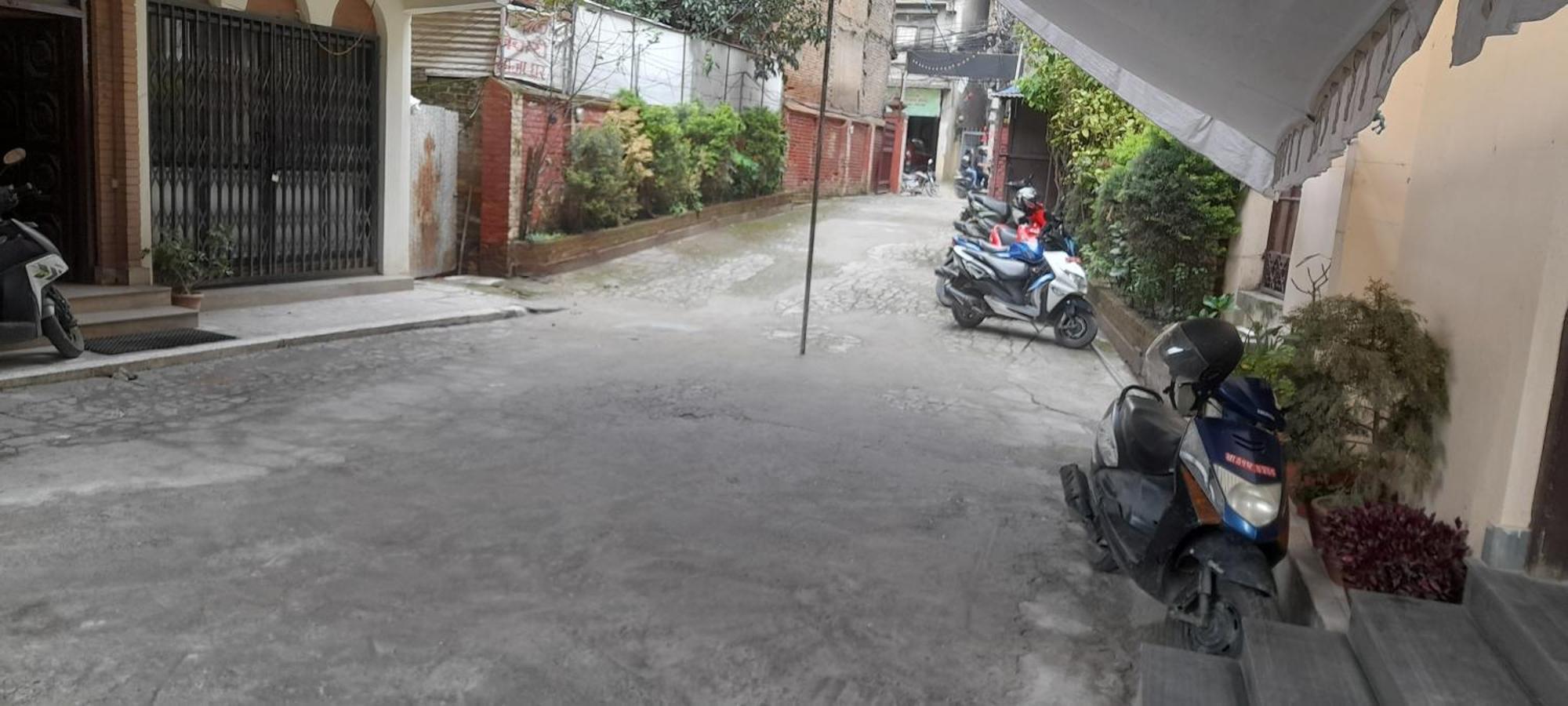 Hotel Chhimeki Kathmandu Bagian luar foto