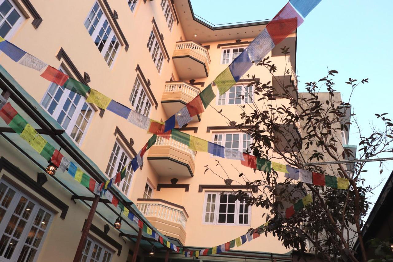 Hotel Chhimeki Kathmandu Bagian luar foto